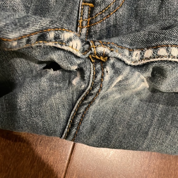 Denizen From Levi’s Men’s Loose Fit Distressed Jeans - Dark Blue Wash 36X30 - Picture 10 of 16